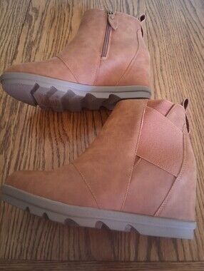NEW Ladies Ankle Boots By FOREVER, TAN, SZ 9, 10